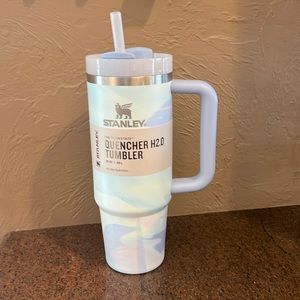 NWT 30 oz Cool Serene Brushstrokes Stanley